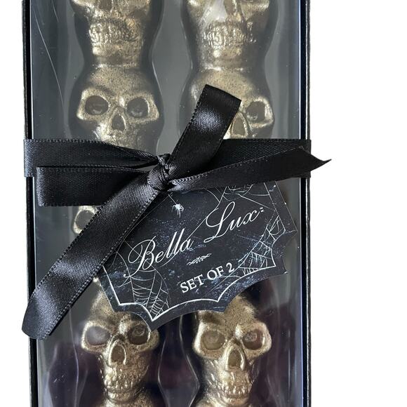Halloween Stacked Gold Skulls Taper Candles Set of 2 Spooky Decor Bella Lux New - Picture 3 of 10